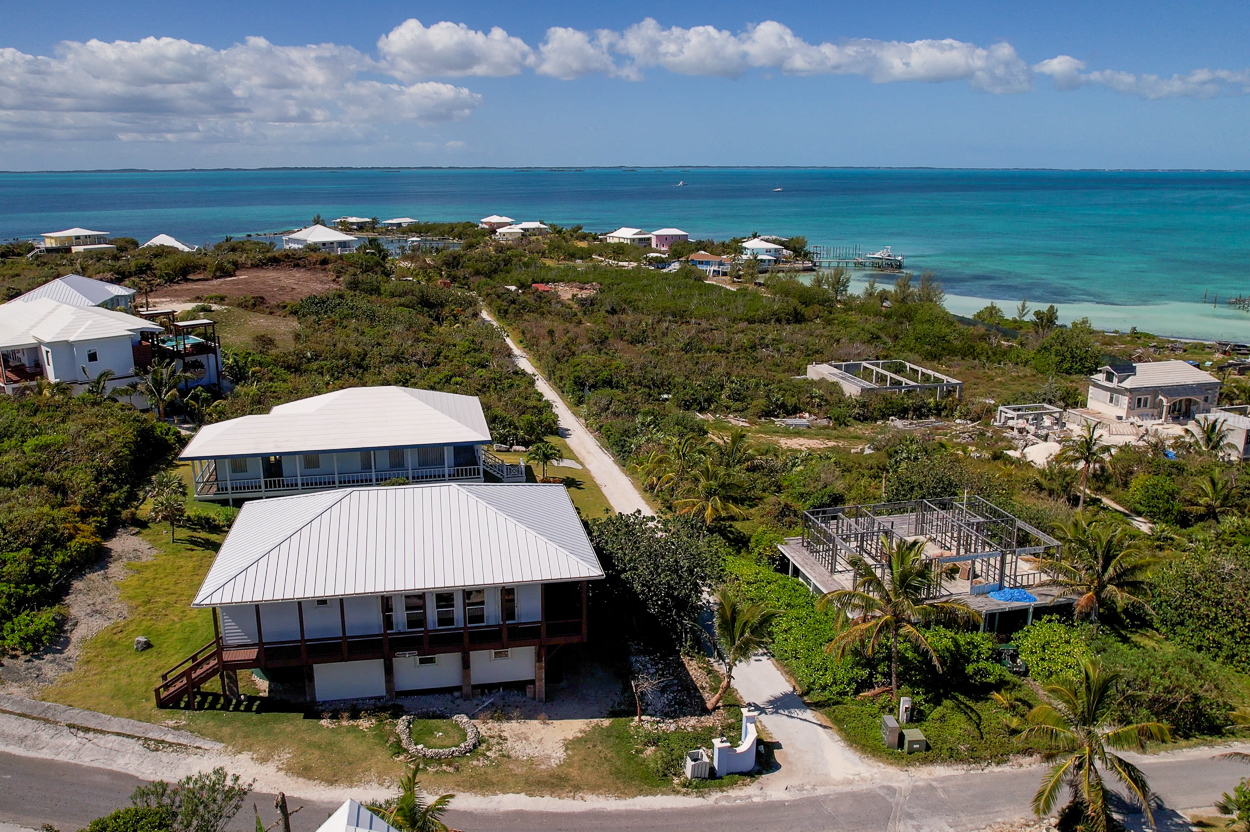 Pirates's Place vacation home rental on Great Guana Cay, Abaco. Near Baker's Bay.