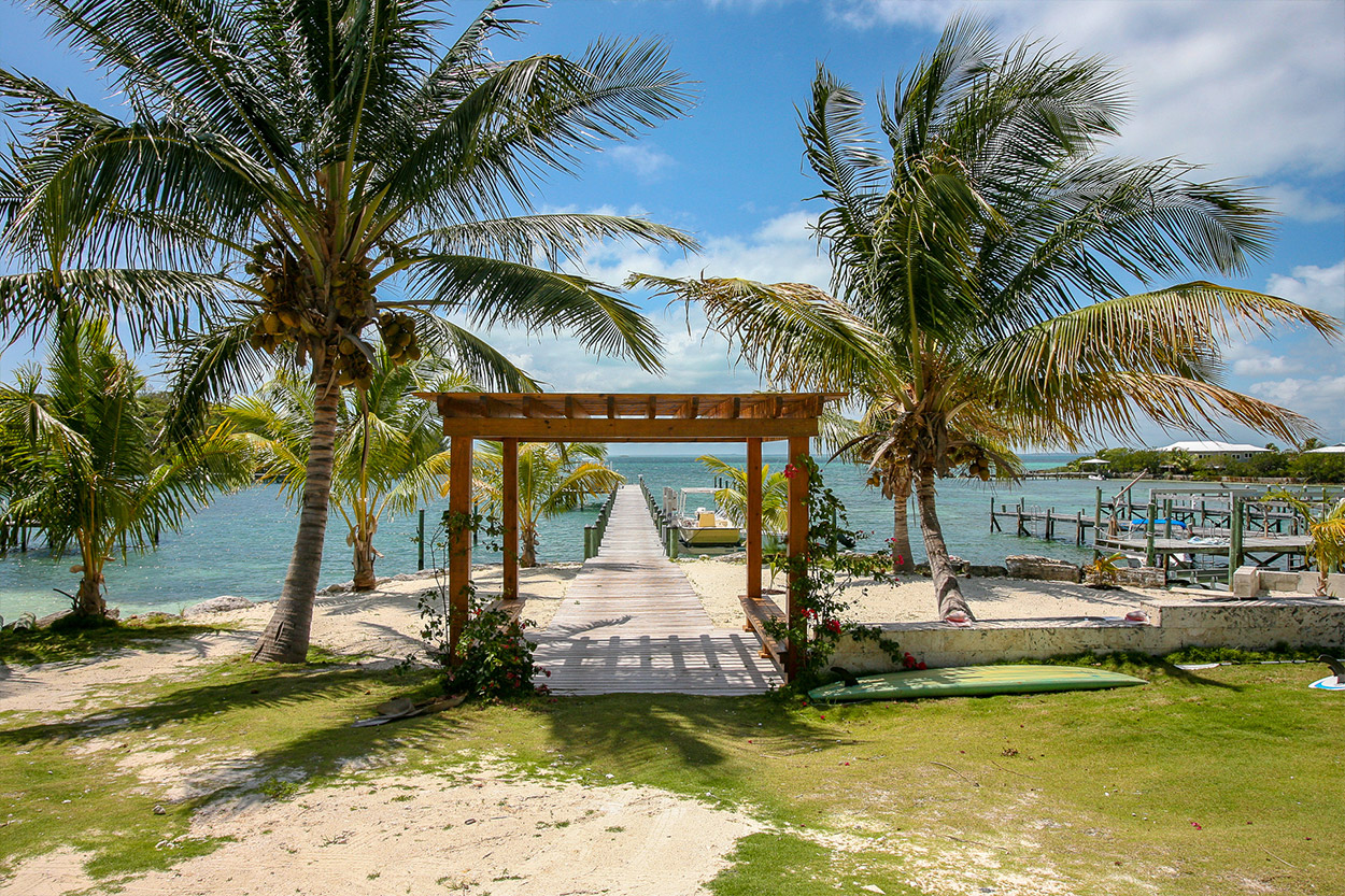 Pirates's Place vacation home rental on Great Guana Cay, Abaco. Near Baker's Bay.